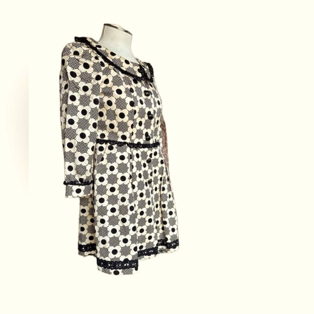One of‎ a kind spring coat floral cute imported ivory black lace details XS
